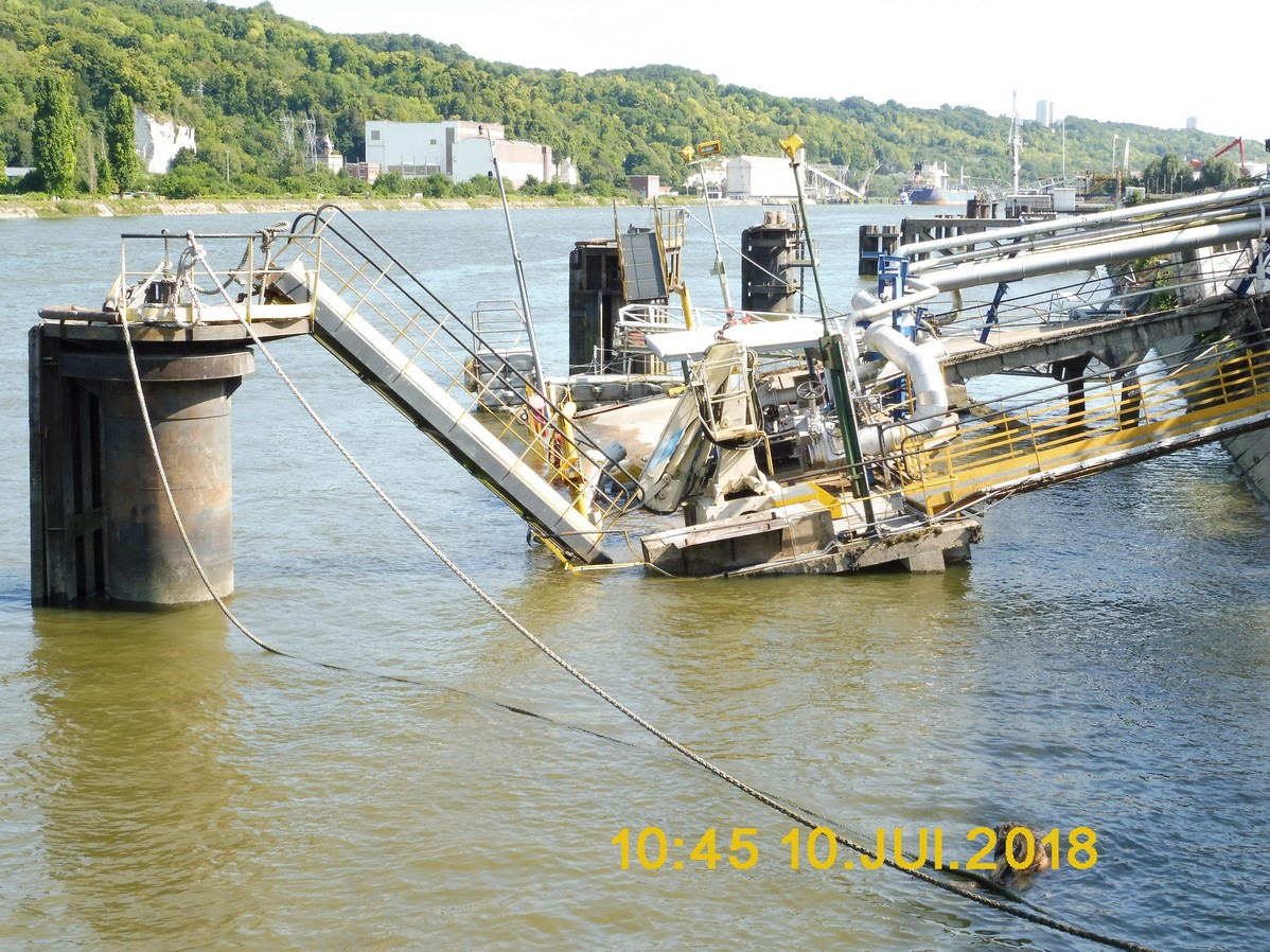 Damage to chemical - oil terminal
